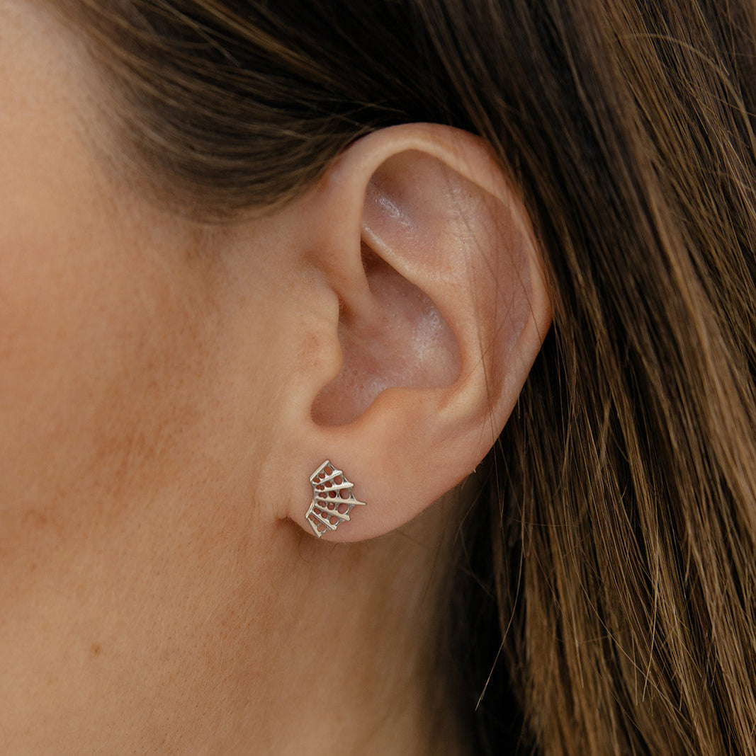 Spiderweb Flat Back Stud