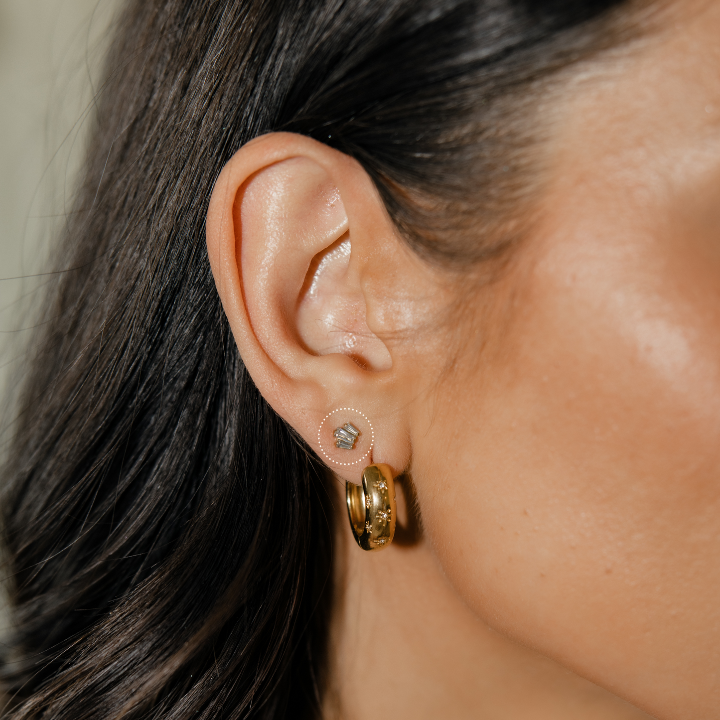 Regal Romance Flat Back Stud