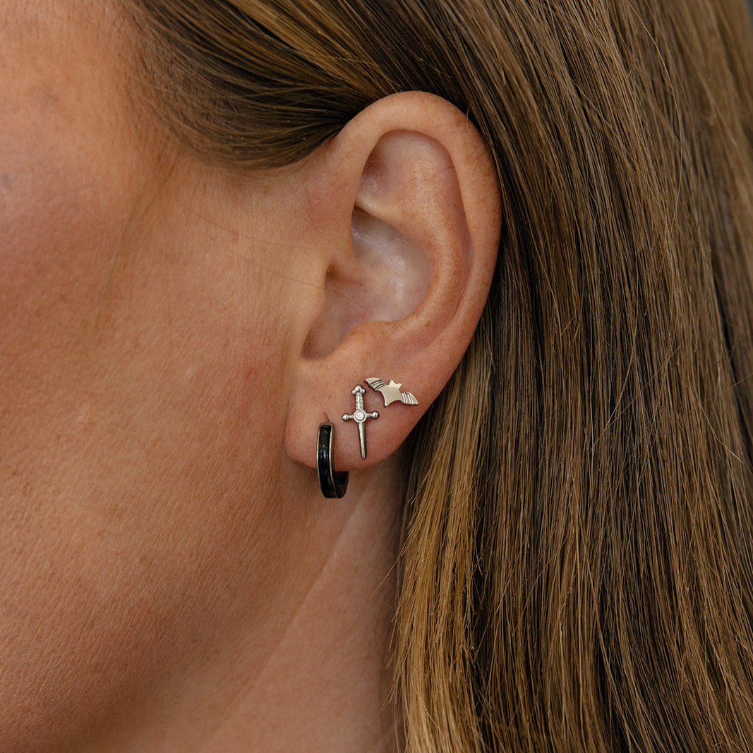 Bat Flat Back Stud