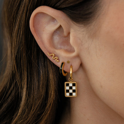 Snake Flat Back Stud